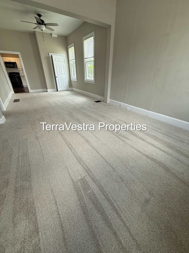 Building Photo - 3 Bed Single Family in Gloucester City! Eligible for $500 Security Deposit.