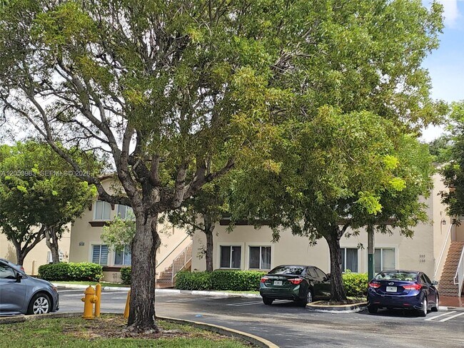 Building Photo - 15721 SW 137th Ave