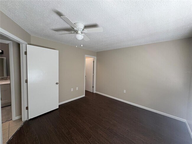 Building Photo - 4519 Highland Ln