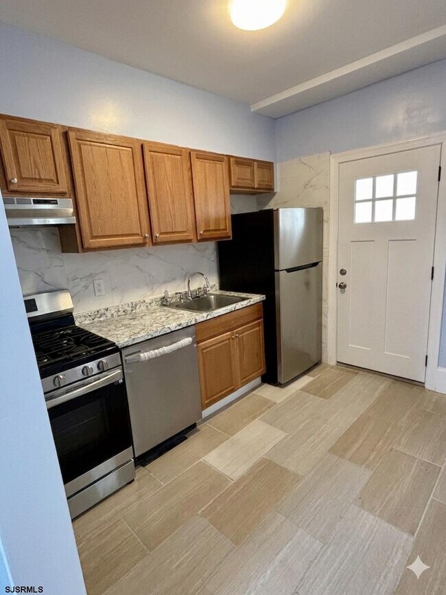 Building Photo - 4800 Ventnor Ave