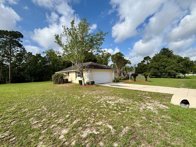 Building Photo - Emerald Point - Southwest Ocala | 3/2 1577 sqft