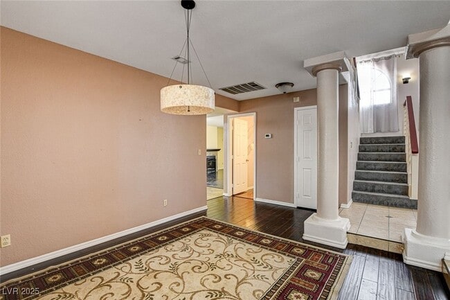 Building Photo - 8344 Snowmass Dr