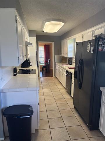 Building Photo - 2418 Helena Cir