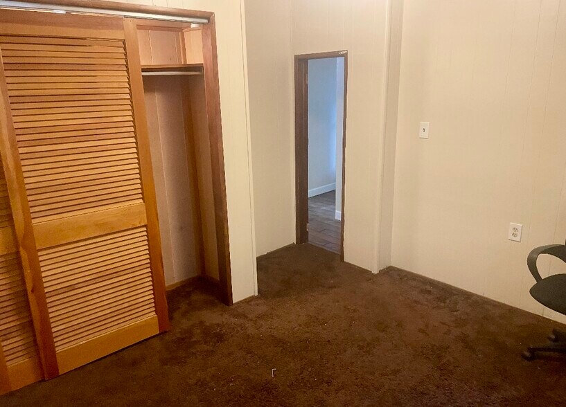 Building Photo - 1973 E 124th Pl