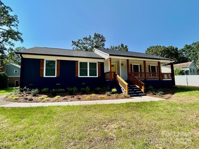 Primary Photo - 725 Brookside Dr