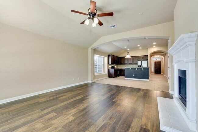 Building Photo - 1614 Hidden Springs Path