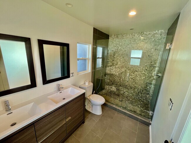 Building Photo - 7725 Norton Ave