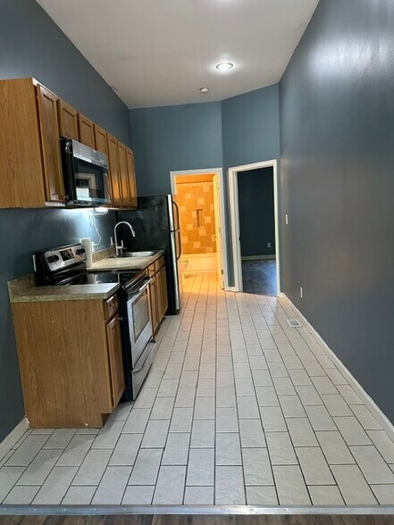 Building Photo - 407 E Lafayette Ave