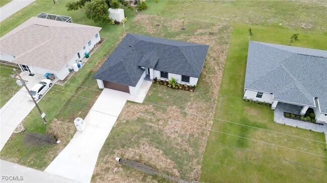 Building Photo - 1829 NW 7th Pl