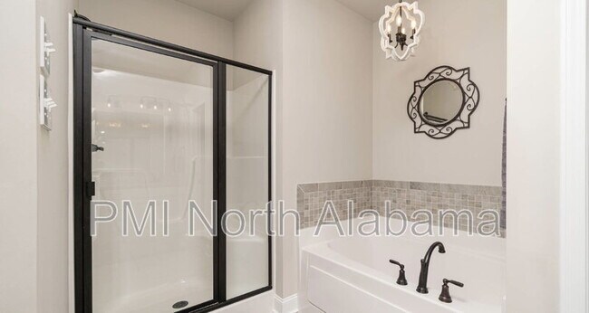 Building Photo - 120 Elledge Farm Dr