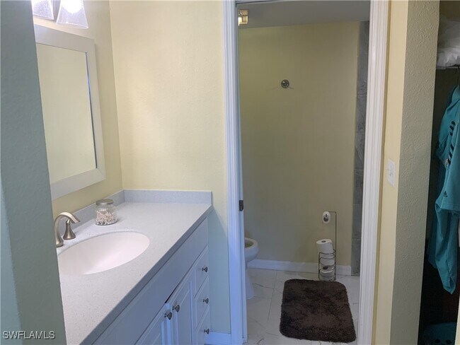 Building Photo - 12170 Kelly Sands Way