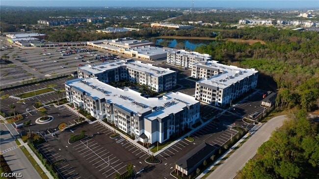 Building Photo - 3260 Stockton St