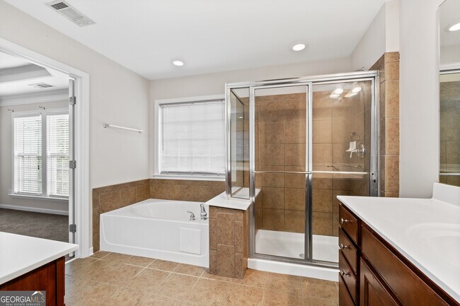 Building Photo - 4720 Wehunt Trail