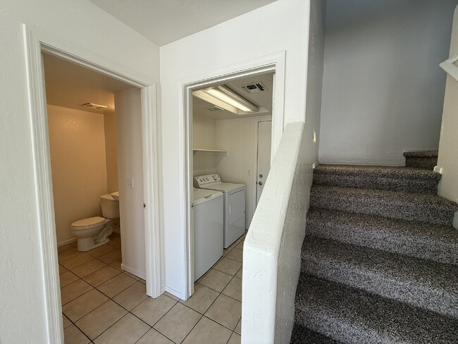 Building Photo - Updated 3-Bedroom Home with Vaulted Ceilin...
