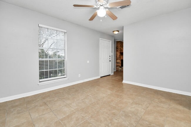 Building Photo - 24118 Spring Gum Dr