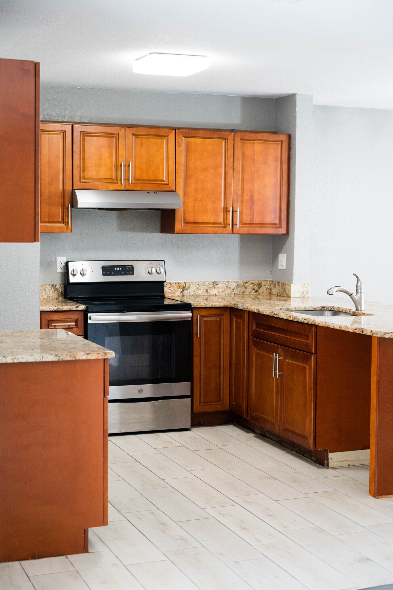 Building Photo - 2078 Keyes Ln