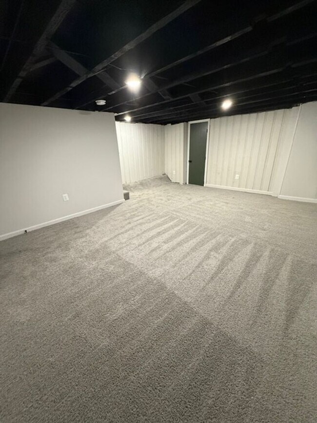 Building Photo - 2803 Presbury St
