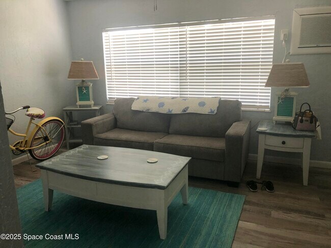 Building Photo - 380 N Brevard Ave