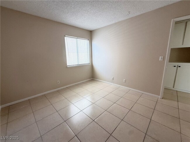 Building Photo - 6568 Gazelle Dr