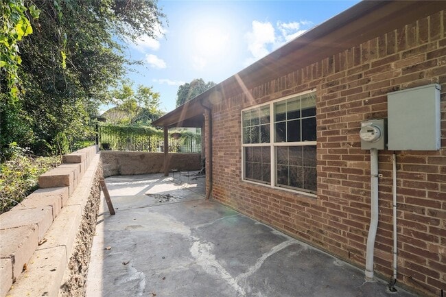 Building Photo - 111 Harbour Town Cir