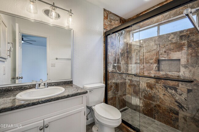 Building Photo - 5729 Saplinas Rd