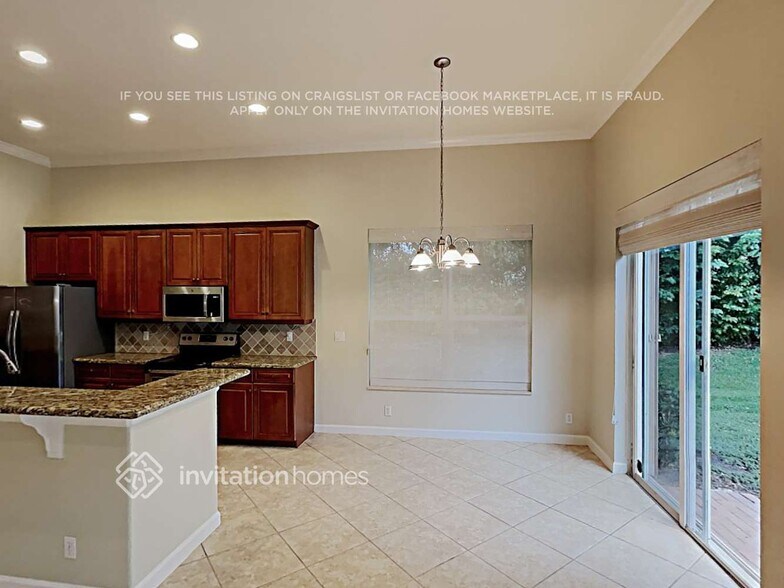 Building Photo - 12681 NW 78th Manor