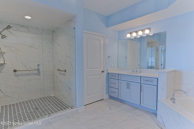 Building Photo - 1465 S Harbor City Blvd