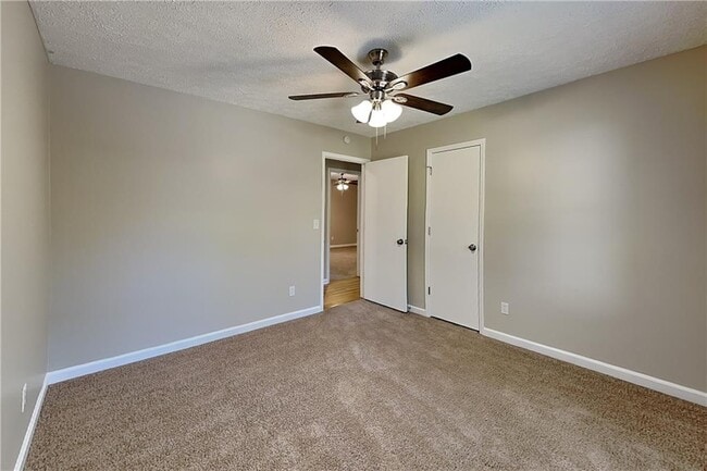 Building Photo - 3702 Pine Brook Dr