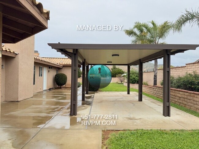 Building Photo - Single story large corner lot home in Jurupa Valley ready for move-in!