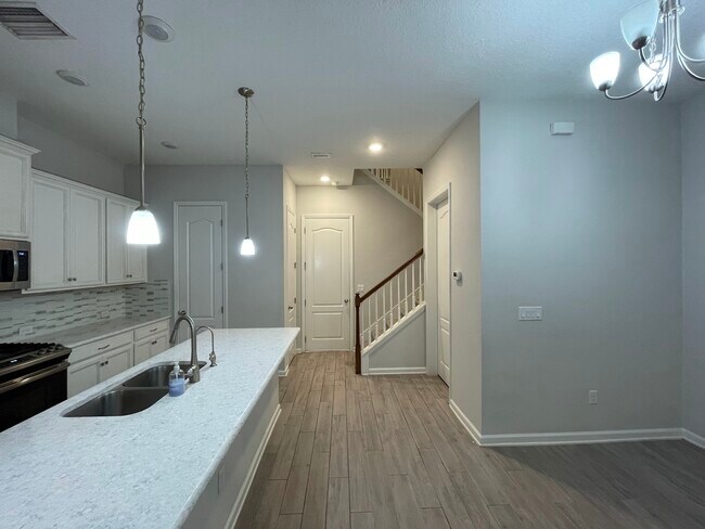 Building Photo - 64 Seastar Ct