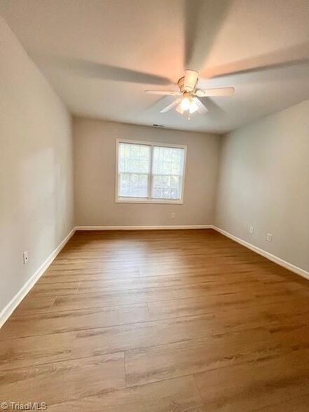 Building Photo - 253 Rockaway Dr