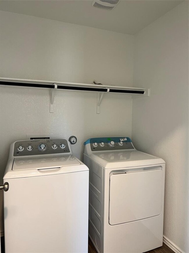 Building Photo - 115 Canley Lp