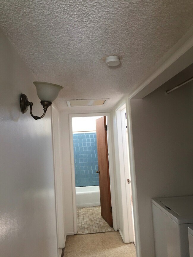 Building Photo - 6835 Trigo Rd