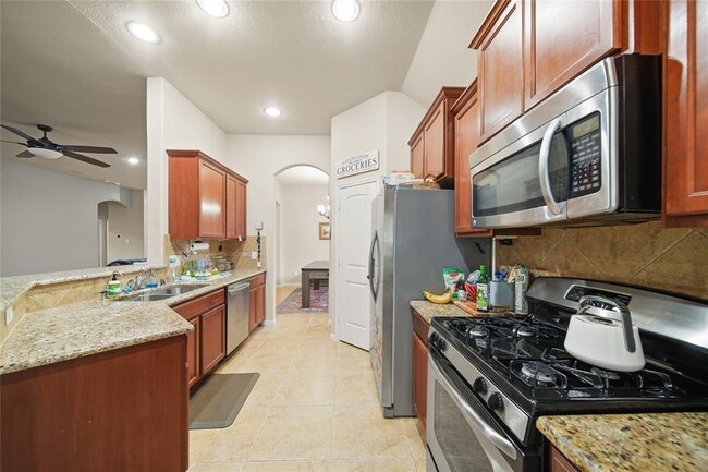 Building Photo - 2402 Via Montesano