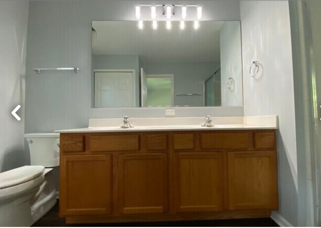 Building Photo - 5363 Danbury Cir