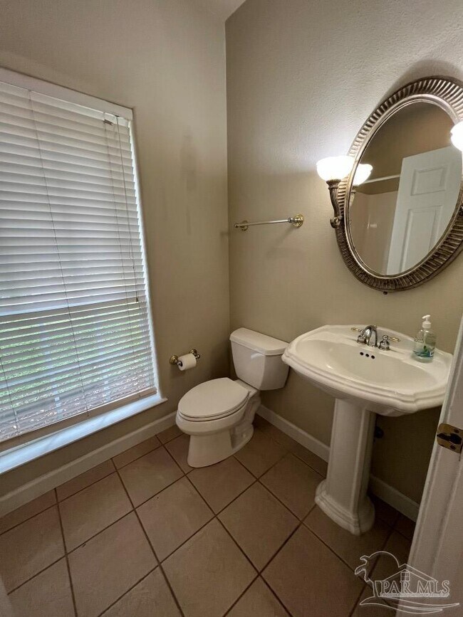Building Photo - 754 Crooked Oak Dr