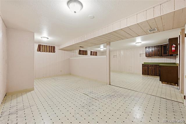 Building Photo - 9547 W Kentucky Dr