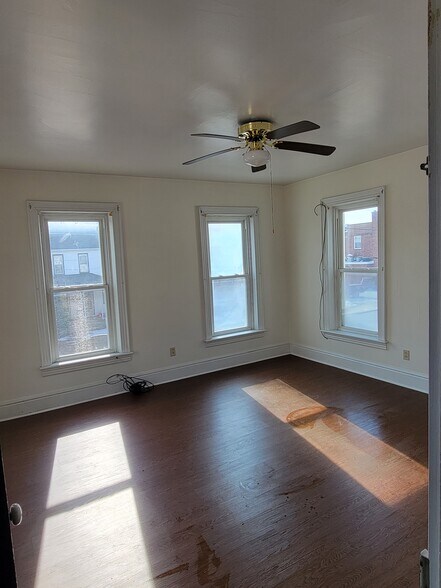 bedroom 1 - 353 Main St