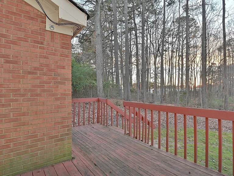 Building Photo - 123 Curtis Rd