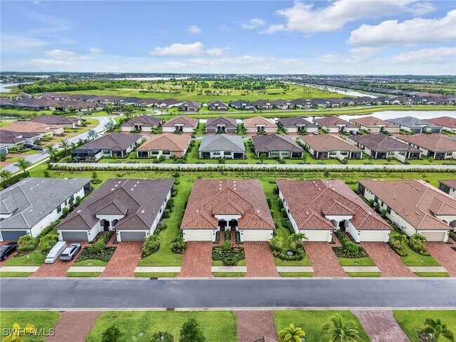 Building Photo - 17502 Caravita Ln