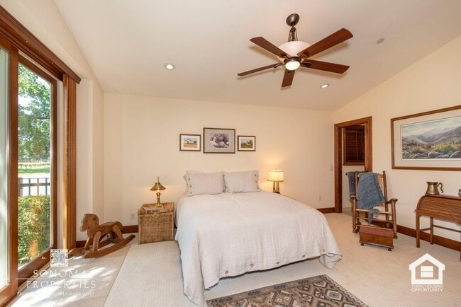 Building Photo - Stunning 3 Bedroom / 3 Bathroom Home Surrounded by Vineyards & Breathtaking Views