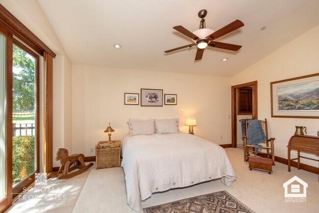 Building Photo - Stunning 4 Bedroom / 2 Bathroom Home Surrounded by Vineyards & Breathtaking Views