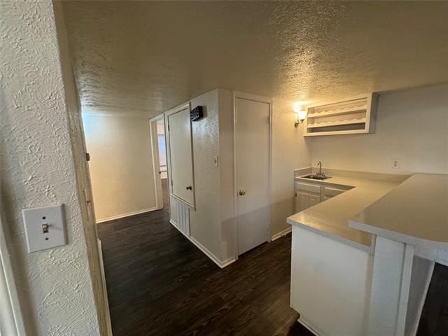 Building Photo - 2905 Woodlark Dr