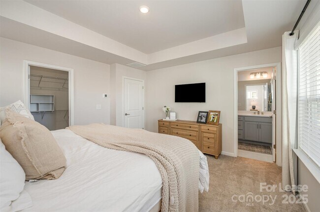 Building Photo - 6027 Towering Oaks Dr