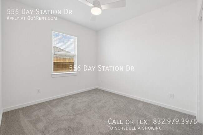Building Photo - 556 Day Sta Dr