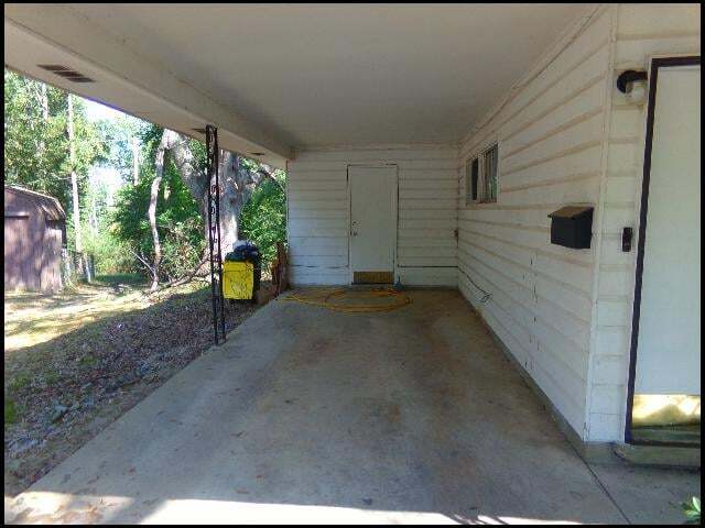 Building Photo - 3 N Meadowcliff Cir