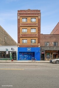 Building Photo - 1555 N Milwaukee Ave