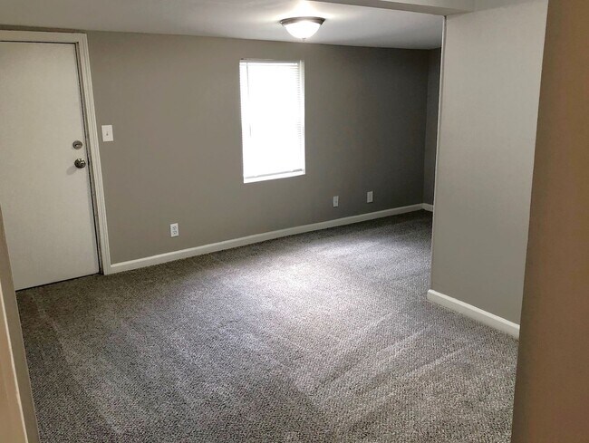 Building Photo - 3 Bed House - MUST SEE!!