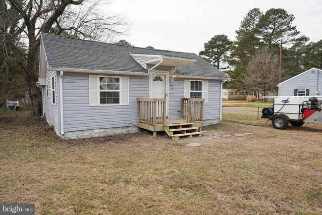 Building Photo - 308 Cherry Way