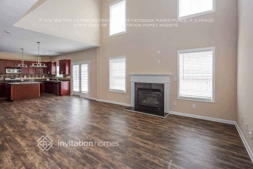 Building Photo - 5817 Lindley Crescent Dr